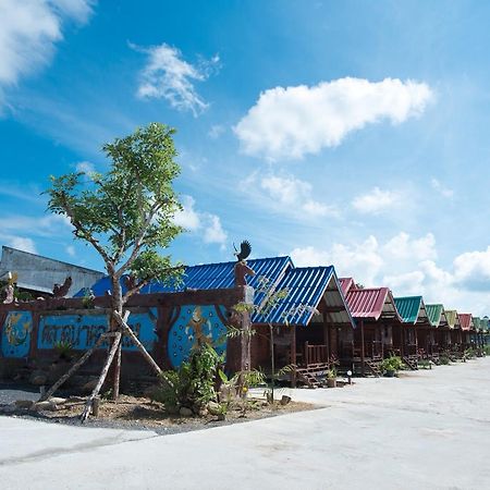 Talad Nam Klong Hae Resort Hat Yai Exterior foto